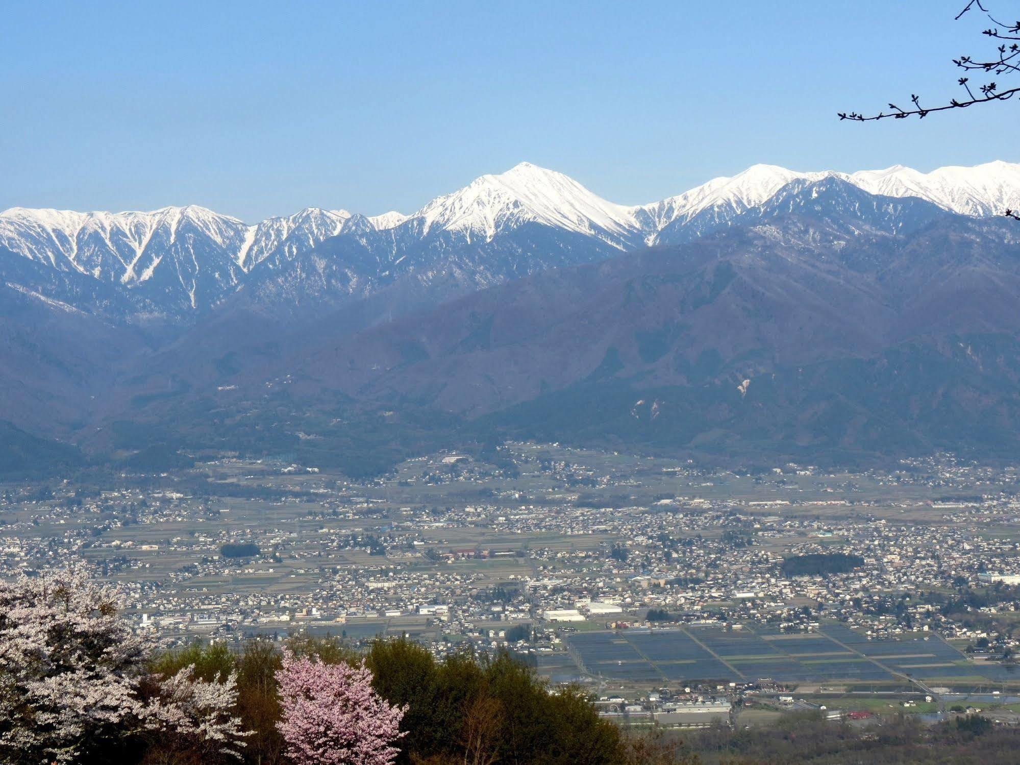 Azumino Hotaka View Hotel Buitenkant foto
